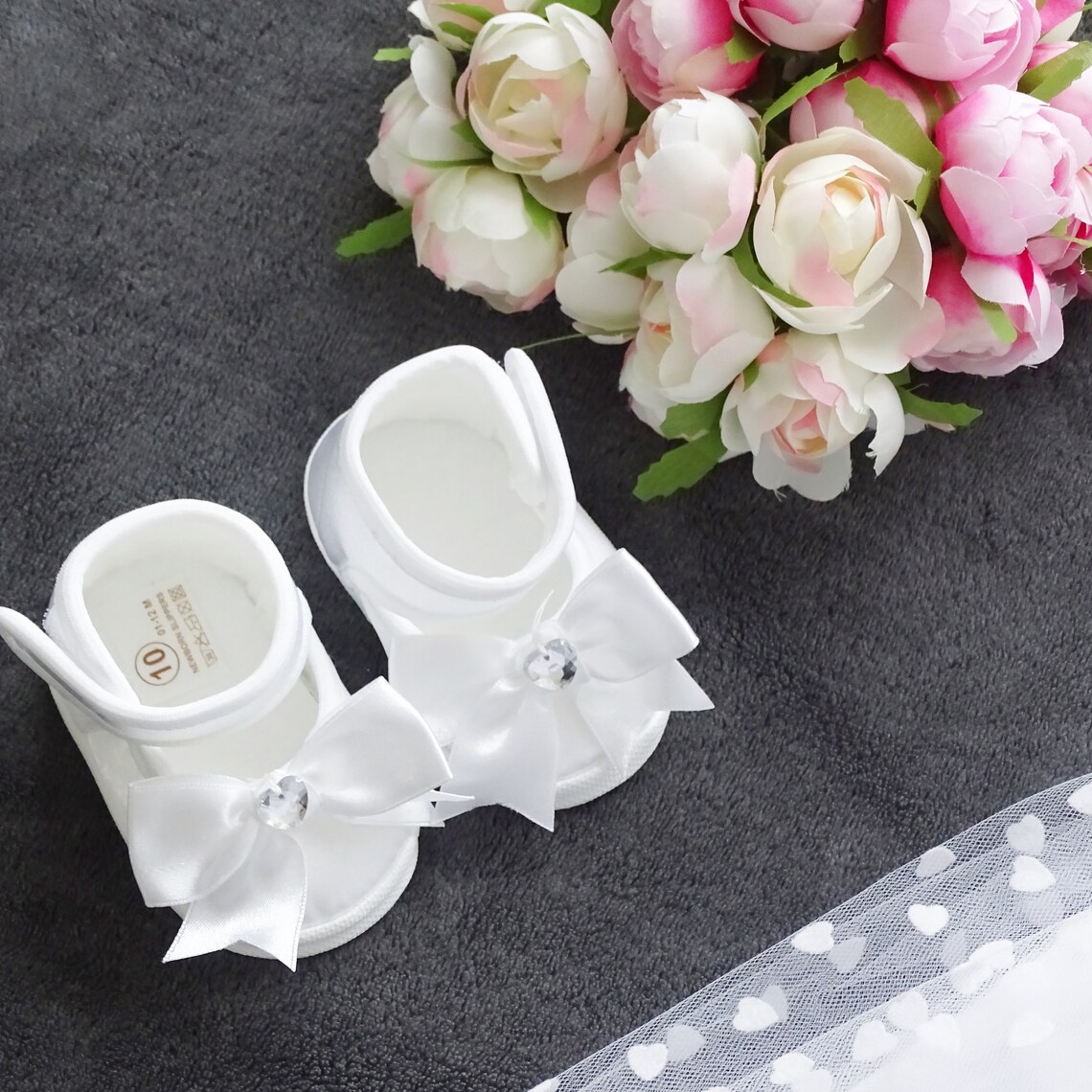 Babyschuhe, Taufschuhe Baby, Festliche Schuhe Baby Säugling Kleinkind, Krabbelschuhe, Lauflernschuhe, Stoffschuhe weiß, Taufkleidung -B101- – Bild 3