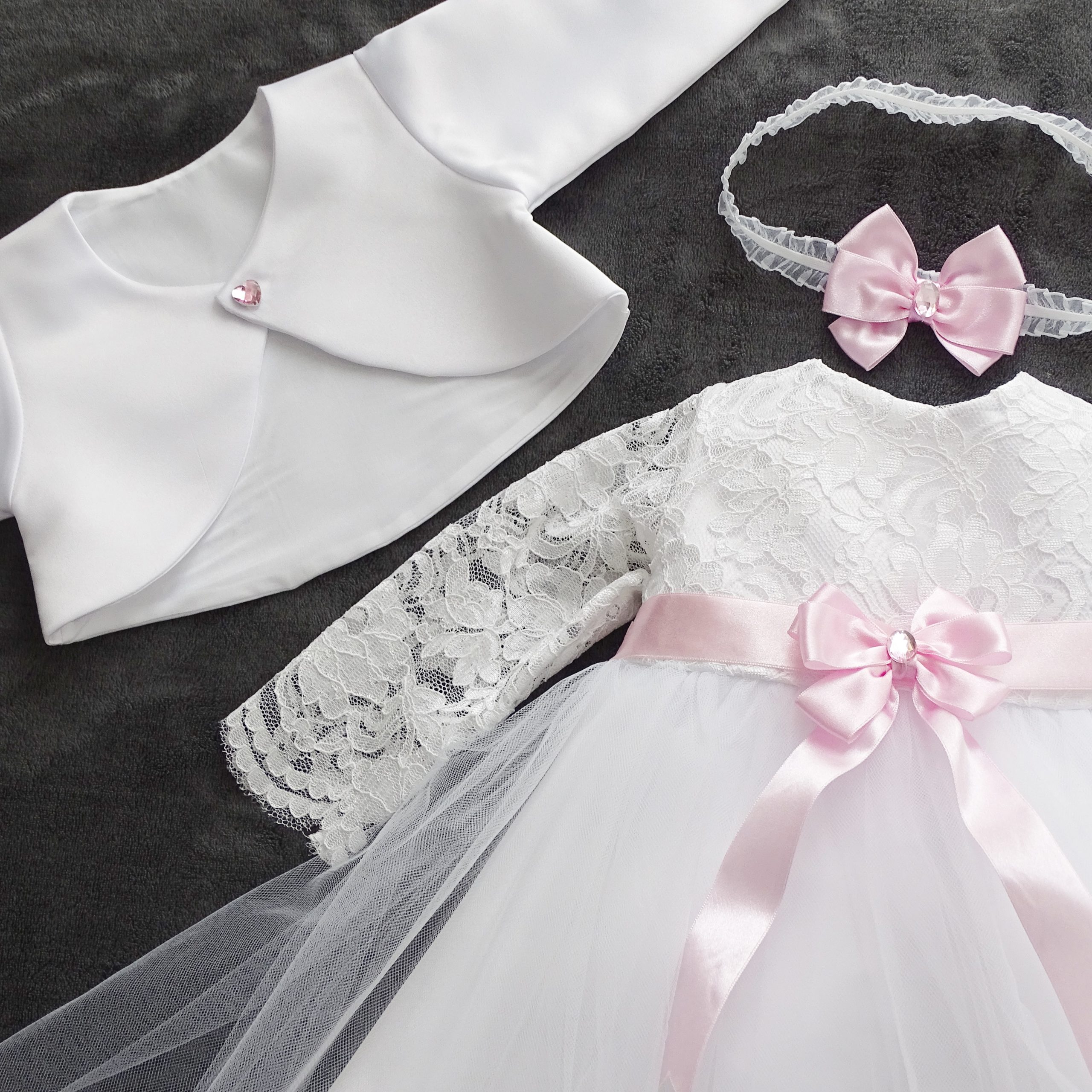 Clara Taufkleid, Festkleid + Stirnband + Schuhe + Bolero Set 4 Tlg. Farbe: weiss-rosa – Bild 3