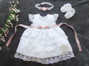 Musselin 100% Baumwolle Taufkleid, +Stirnband Farbe: weiss