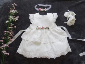 Musselin 100% Baumwolle Taufkleid, +Stirnband Farbe: ecru